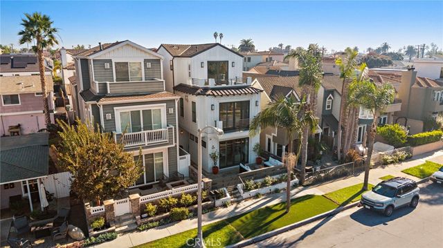 520 13th, Huntington Beach, CA 92648