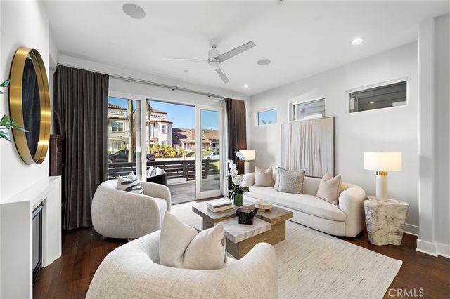 520 13th, Huntington Beach, CA 92648