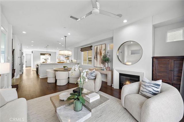 520 13th, Huntington Beach, CA 92648