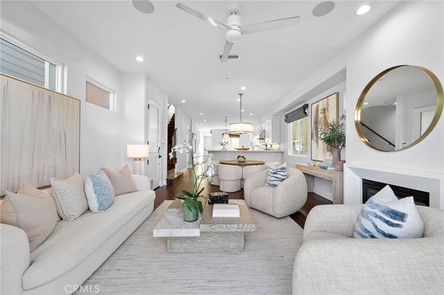 520 13th, Huntington Beach, CA 92648