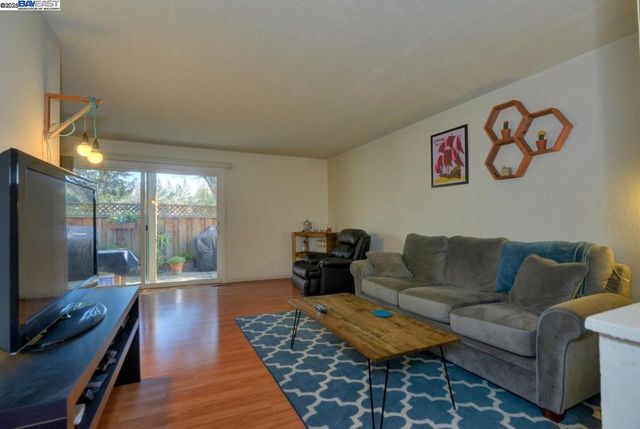 1577 Maurice Ln, San Jose, CA 95129