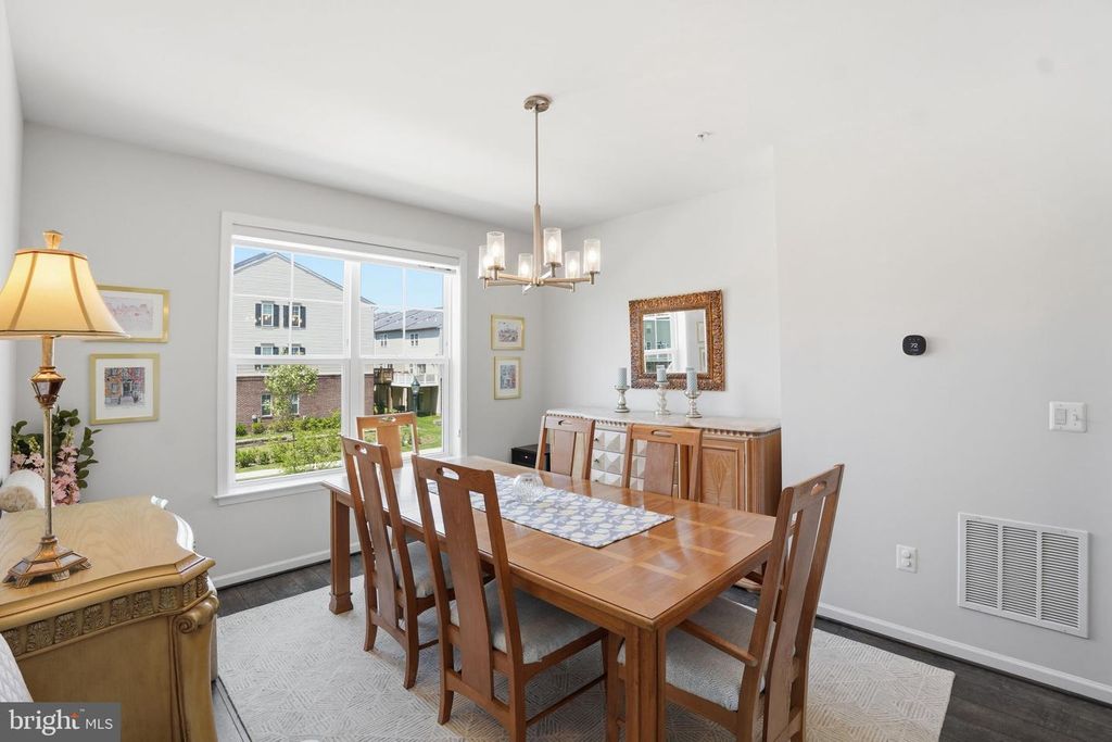Image 13 of property listing at 16114 COOLIDGE AVE, Olney, MD 20906