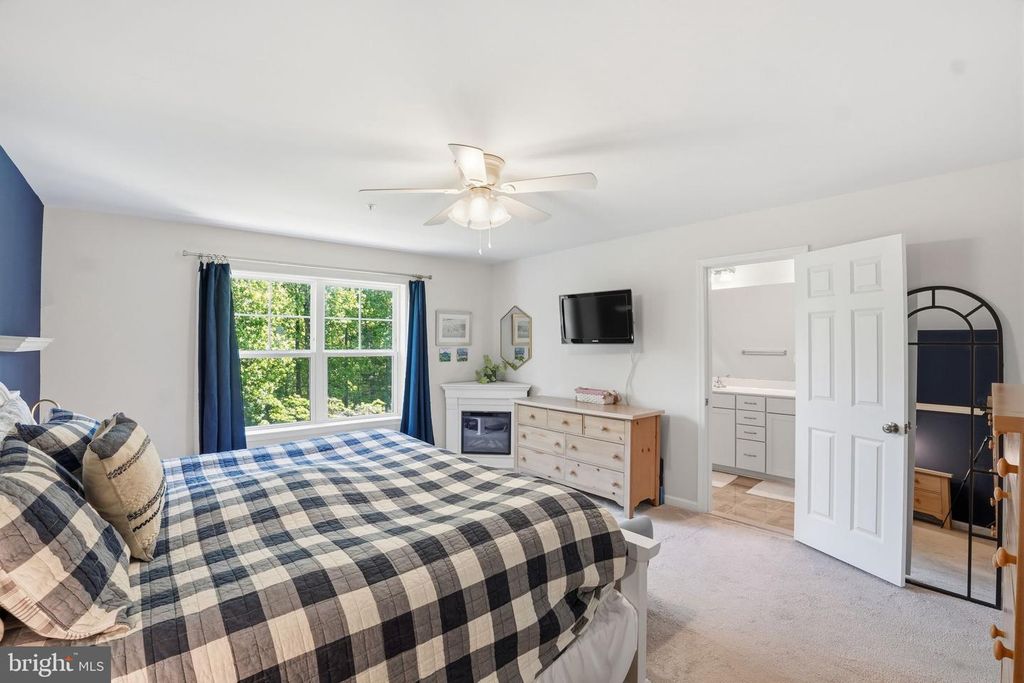 Image 21 of property listing at 16114 COOLIDGE AVE, Olney, MD 20906