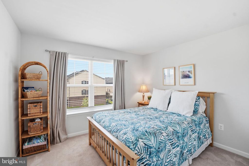 Image 28 of property listing at 16114 COOLIDGE AVE, Olney, MD 20906