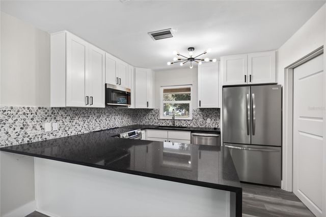 1503 CANAL COURT, Tavares, FL 32778