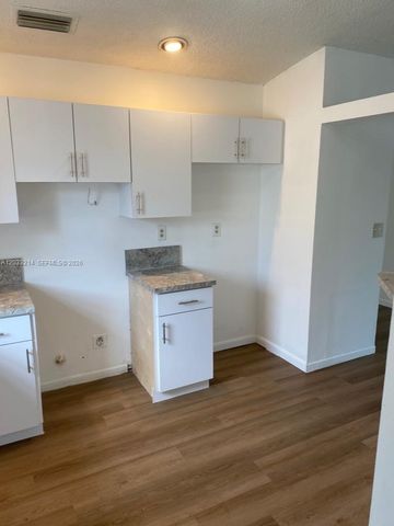 9761 W Heather Lane, Miramar, FL 33025