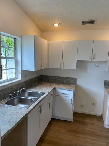 9761 W Heather Lane, Miramar, FL 33025