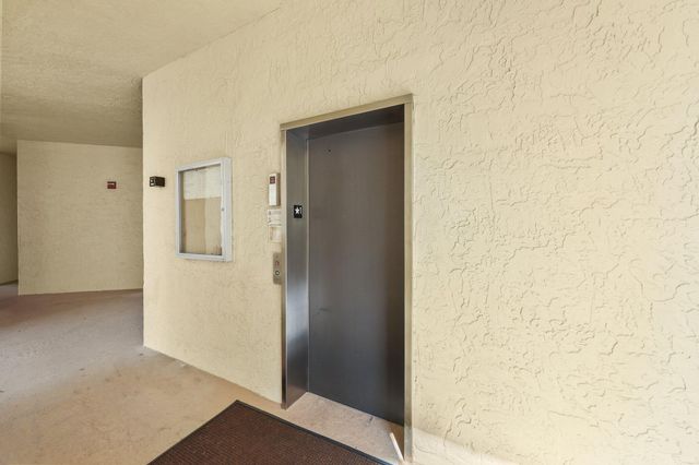 7535 La Paz Boulevard 209, Boca Raton, FL 33433