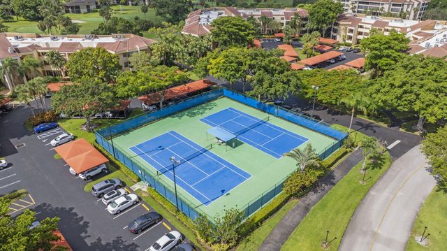 7535 La Paz Boulevard 209, Boca Raton, FL 33433