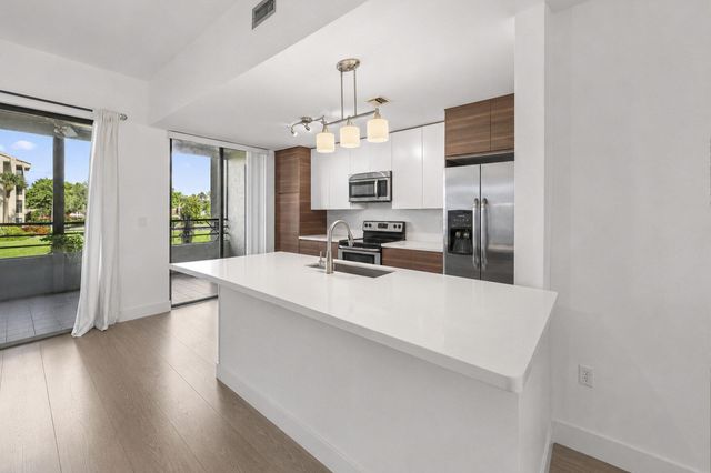 7535 La Paz Boulevard 209, Boca Raton, FL 33433