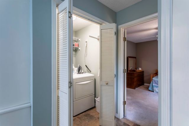 28 N Lakeshore Drive, Cherokee Village, AR 72529