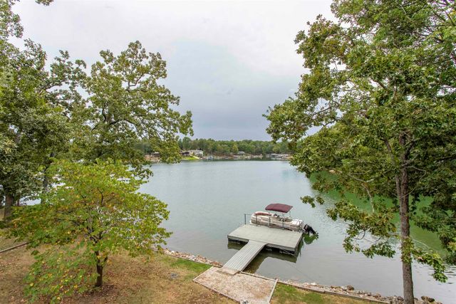 28 N Lakeshore Drive, Cherokee Village, AR 72529