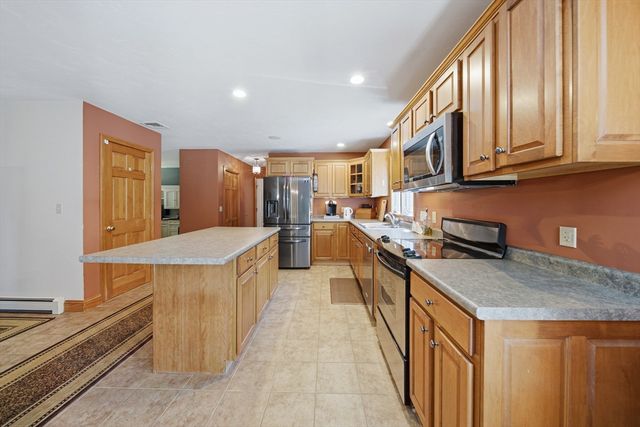 259 Cherry St, Bridgewater, MA 02324
