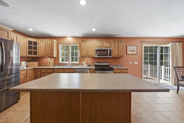 259 Cherry St, Bridgewater, MA 02324