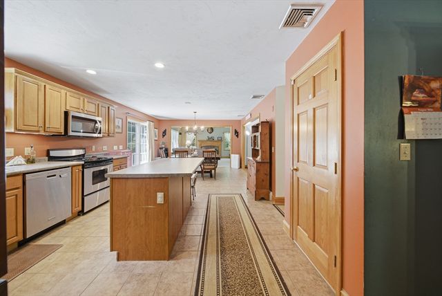259 Cherry St, Bridgewater, MA 02324