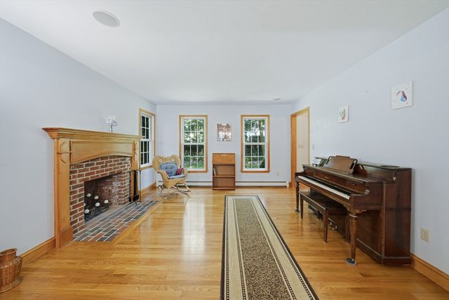 259 Cherry St, Bridgewater, MA 02324