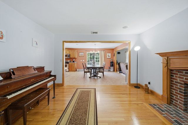 259 Cherry St, Bridgewater, MA 02324