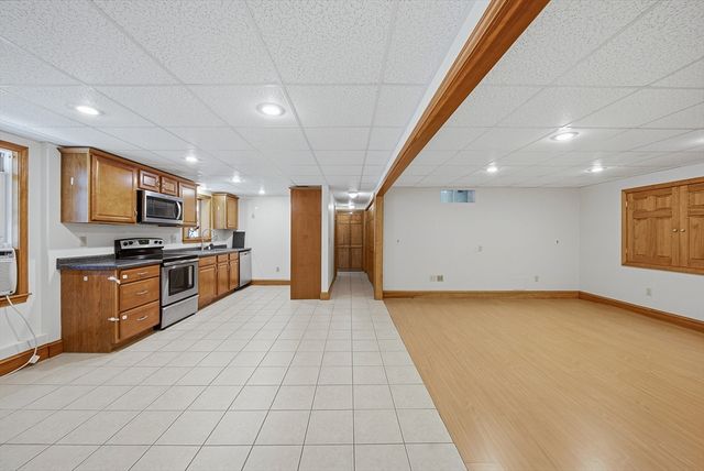 259 Cherry St, Bridgewater, MA 02324