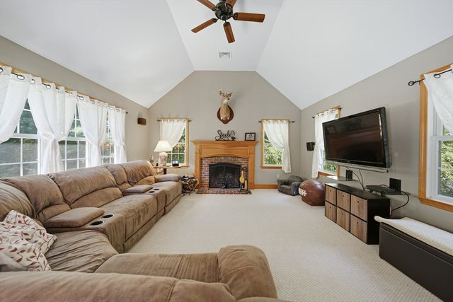 259 Cherry St, Bridgewater, MA 02324