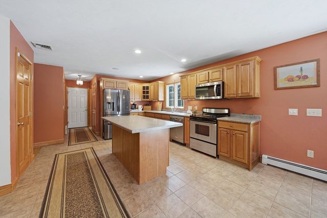 259 Cherry St, Bridgewater, MA 02324