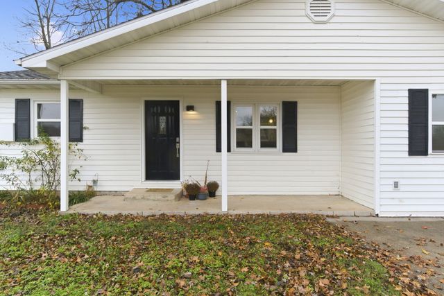 211 N Rechow Avenue, Bolivar, MO 65613