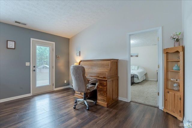 9626 Clippinger Road, Evansville, IN 47725