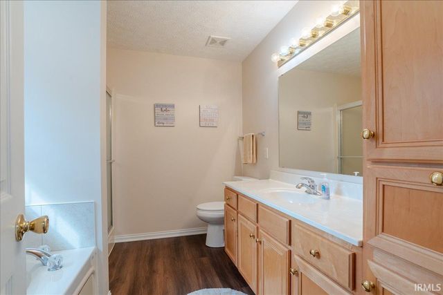 9626 Clippinger Road, Evansville, IN 47725