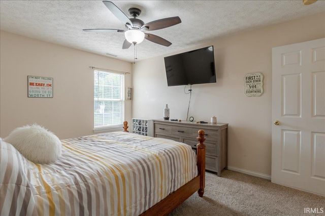 9626 Clippinger Road, Evansville, IN 47725