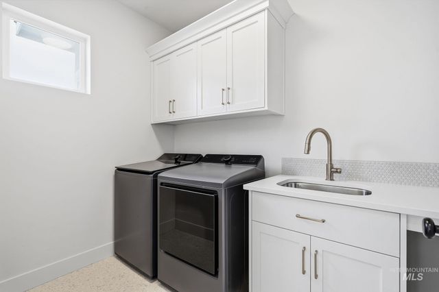 2549 S Grebe Ave, Boise, ID 83716
