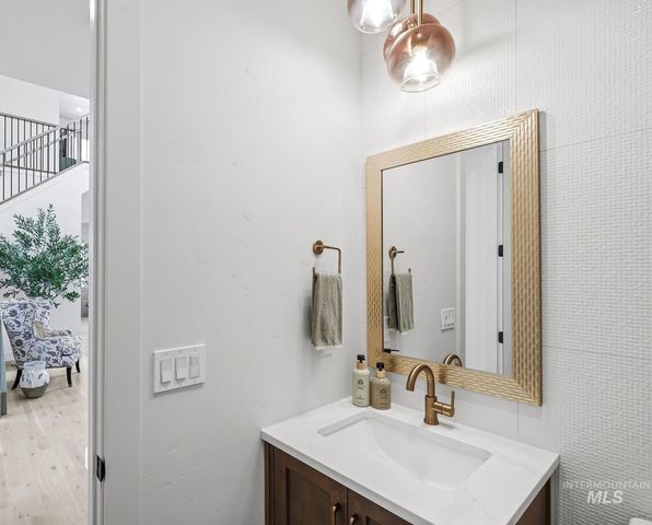 2549 S Grebe Ave, Boise, ID 83716