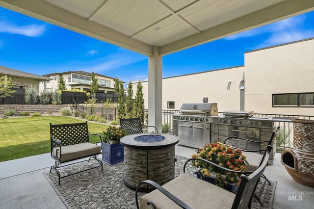 2549 S Grebe Ave, Boise, ID 83716