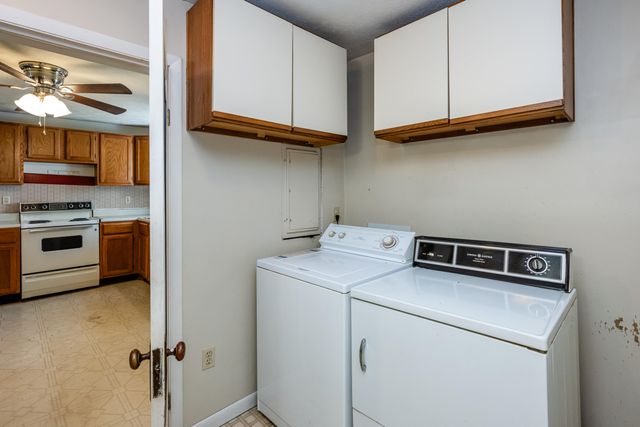 317 S Harrison Street, Berrien Springs Vllg, MI 49103