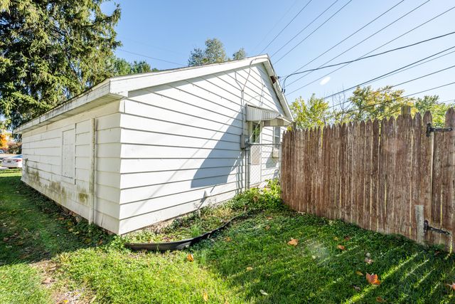 317 S Harrison Street, Berrien Springs Vllg, MI 49103