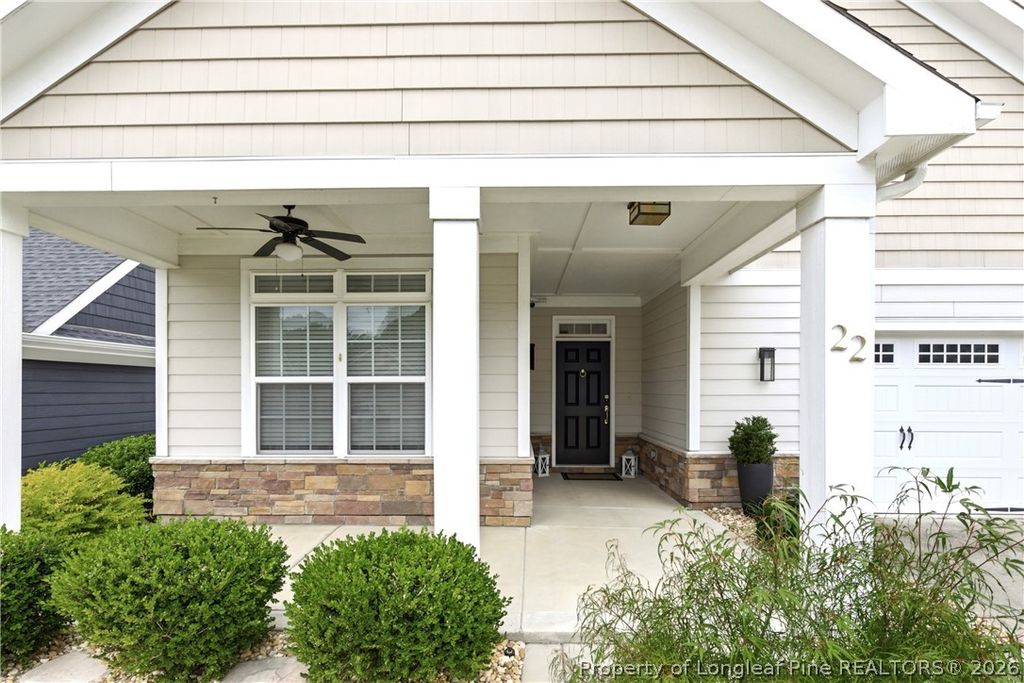 22 Glenwood Court, Spring Lake, NC 28390 — photo 2
