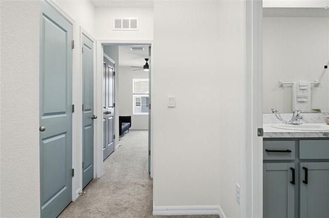32825 PEZ LANDING LANE, Wesley Chapel, FL 33543