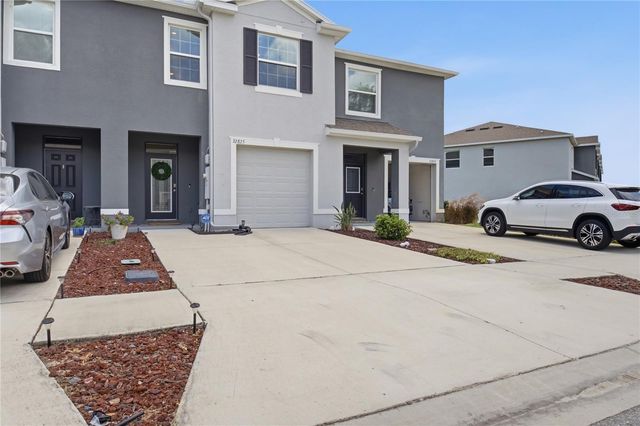 32825 PEZ LANDING LANE, Wesley Chapel, FL 33543