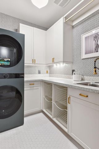 1620 Kenwood Parkway, Minneapolis, MN 55405