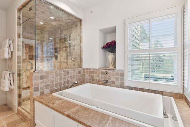 1620 Kenwood Parkway, Minneapolis, MN 55405