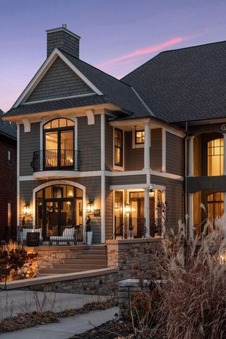 1620 Kenwood Parkway, Minneapolis, MN 55405