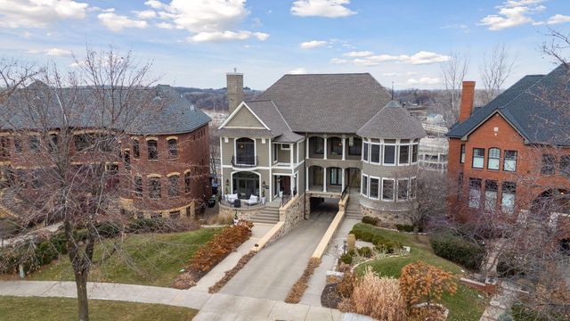 1620 Kenwood Parkway, Minneapolis, MN 55405