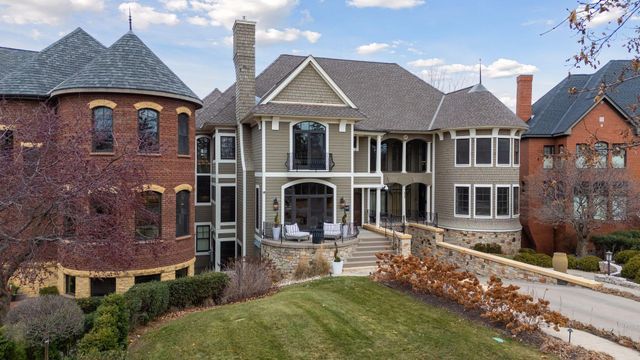 1620 Kenwood Parkway, Minneapolis, MN 55405