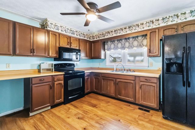 3608 Millersburg Ruddles Mill Road, Paris, KY 40361