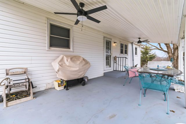 3608 Millersburg Ruddles Mill Road, Paris, KY 40361