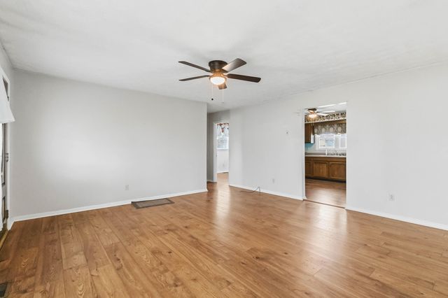 3608 Millersburg Ruddles Mill Road, Paris, KY 40361