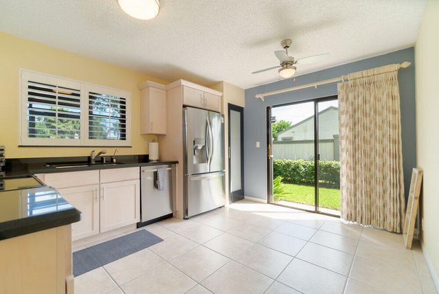 13335 Bedford Mews Court, Wellington, FL 33414