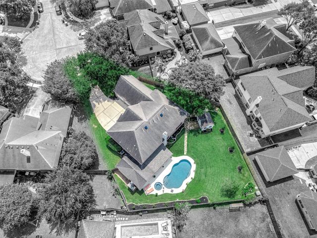 2610 Clay Creek Court, Pearland, TX 77581