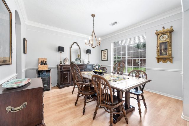 2610 Clay Creek Court, Pearland, TX 77581