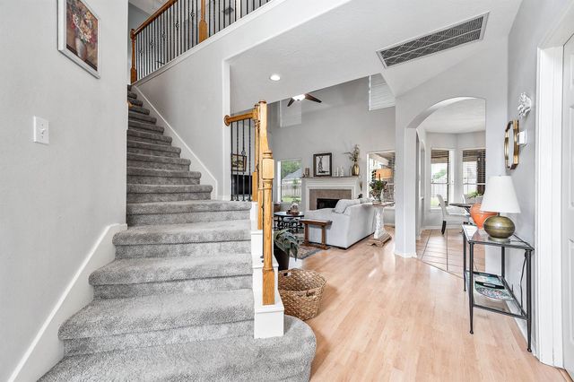 2610 Clay Creek Court, Pearland, TX 77581
