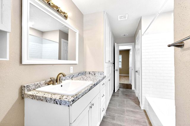 3517 Wicklow Court, Fort Worth, TX 76116