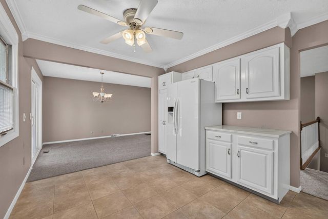 1319 Denniston Avenue, Bettendorf, IA 52722